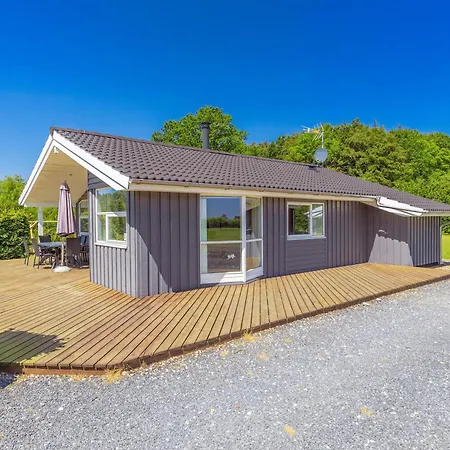 Holiday home With A And Sauna By The Water Spodsbjerg